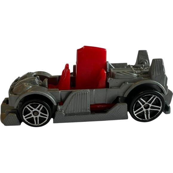2001 Hot Wheels Hyperliner Die-Cast Model Car with Red Interior - Picture 1 of 7